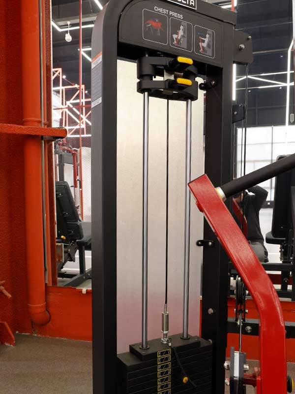 chest machine press
